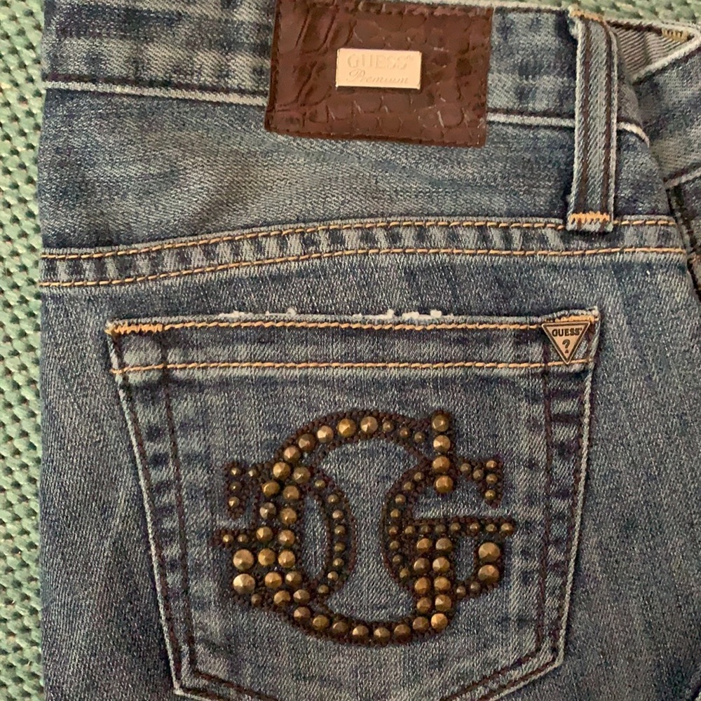 Guess Jeans - Picture 2 of 4